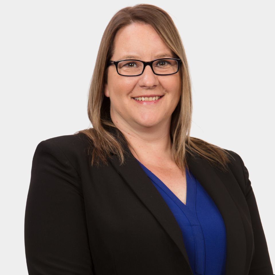 Becky Hanssen Headshot